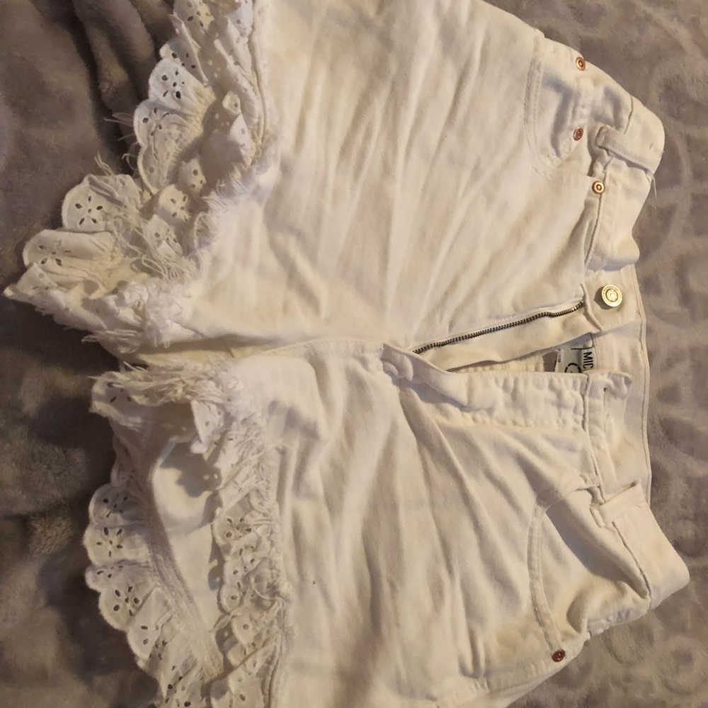 Super cute shorts with detailed bottoms